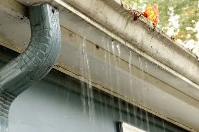 Gutter overflowing at Otūmoetai & Matua